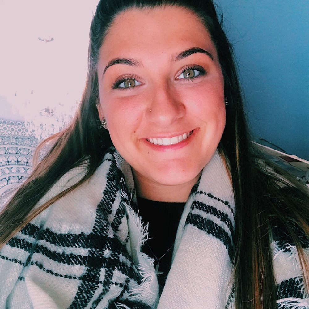 Meet your Posher, Cierra